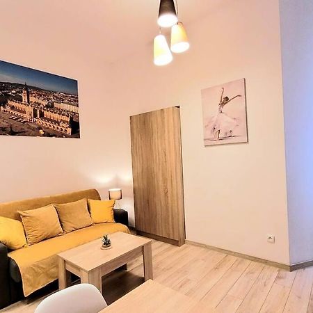 Golden Apartment Bosacka Krakow Old Town 2 Rooms Bagian luar foto