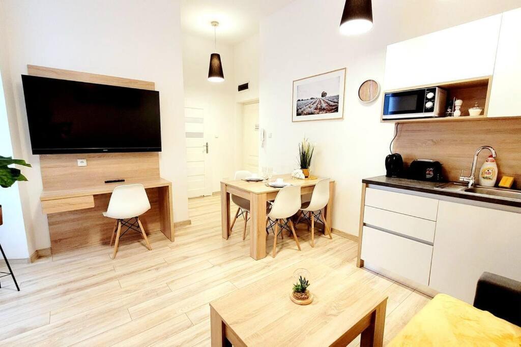 Golden Apartment Bosacka Krakow Old Town 2 Rooms Bagian luar foto
