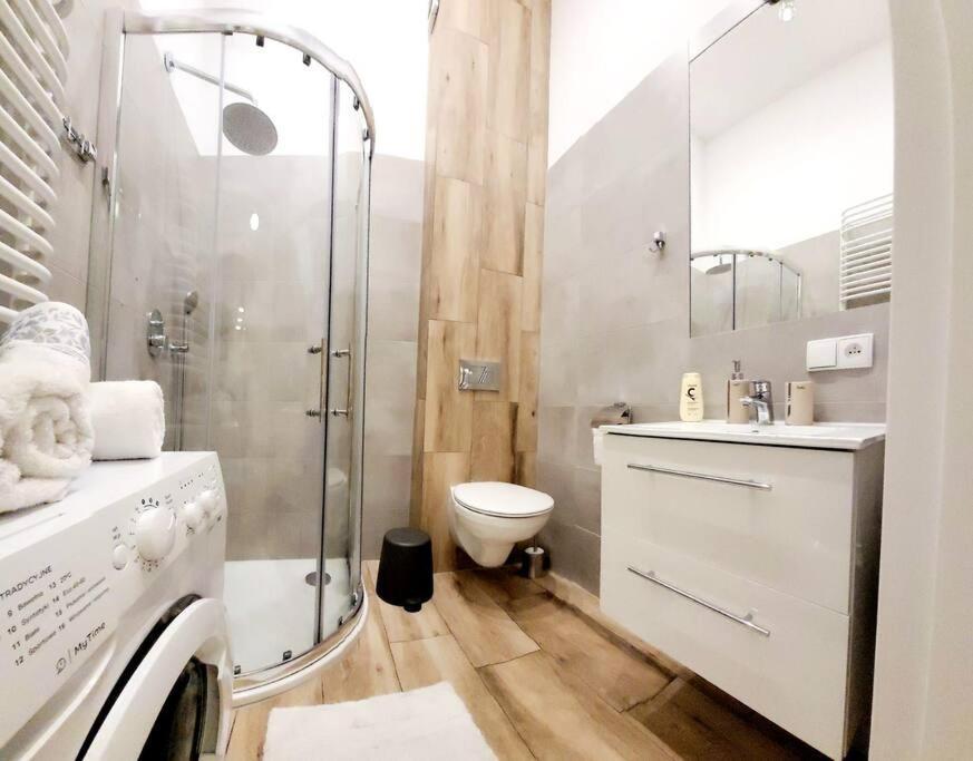 Golden Apartment Bosacka Krakow Old Town 2 Rooms Bagian luar foto
